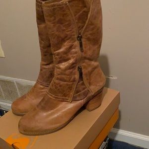 Distressed chestnut color leather upper boots